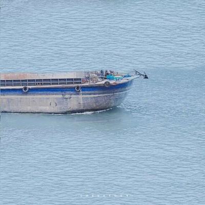 狂飙400%“AI黑马”造假退市,近4万股民何去何从?